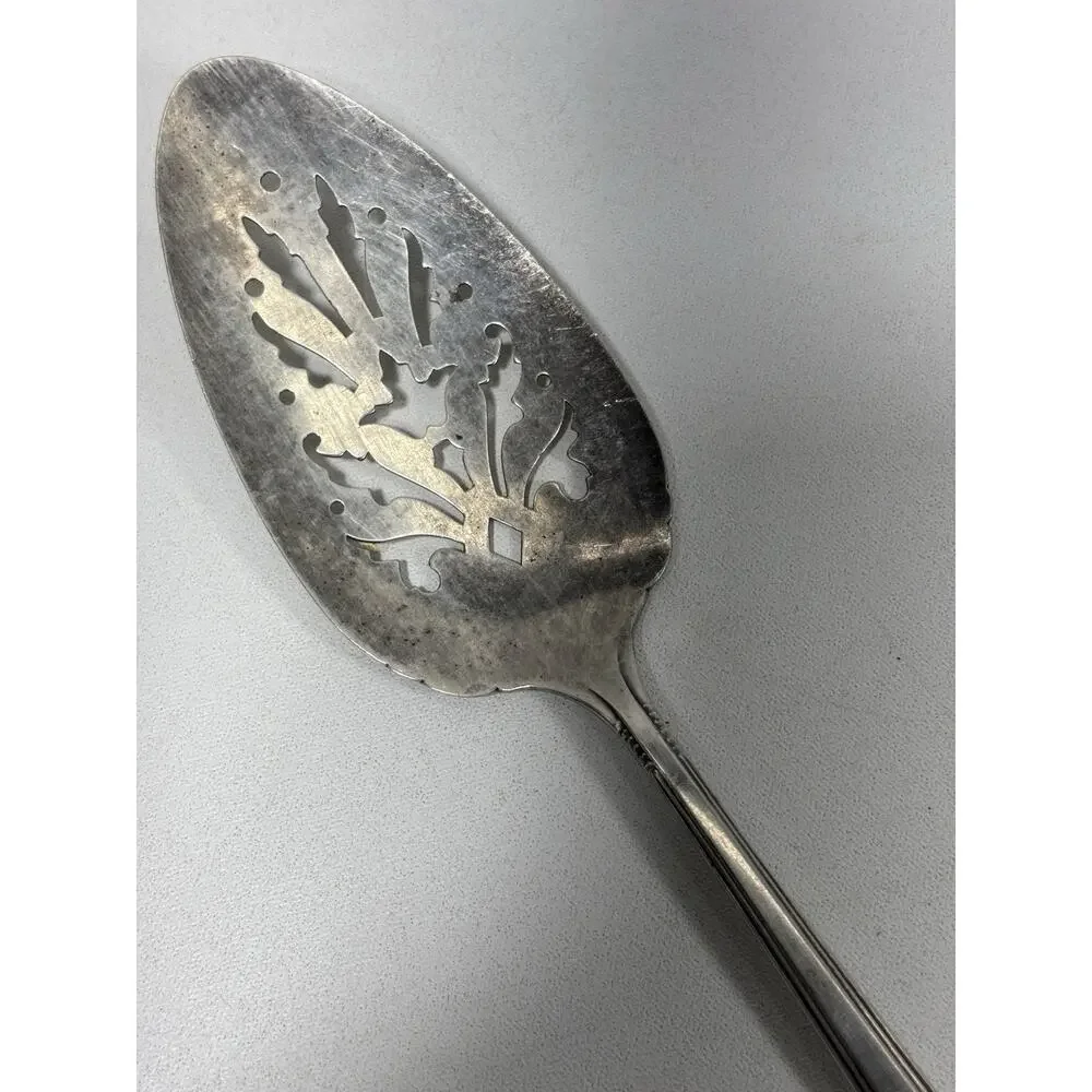 Oneida Tudor Plate Queen Bess II Pierced Pie Server Pastry Cake Serving Spoon